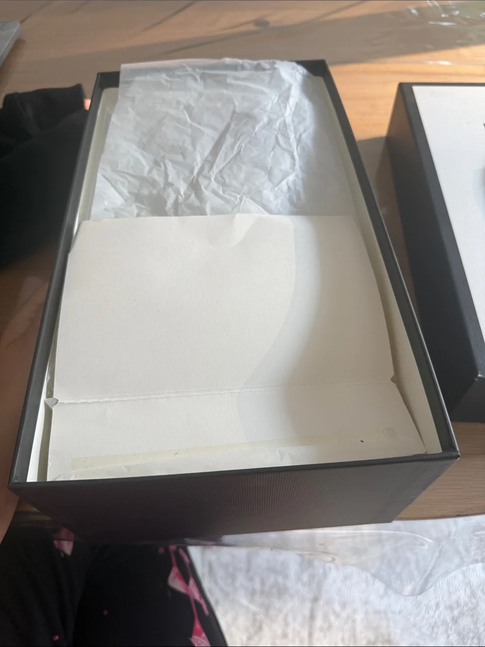 Men's Gucci sandals-brand new